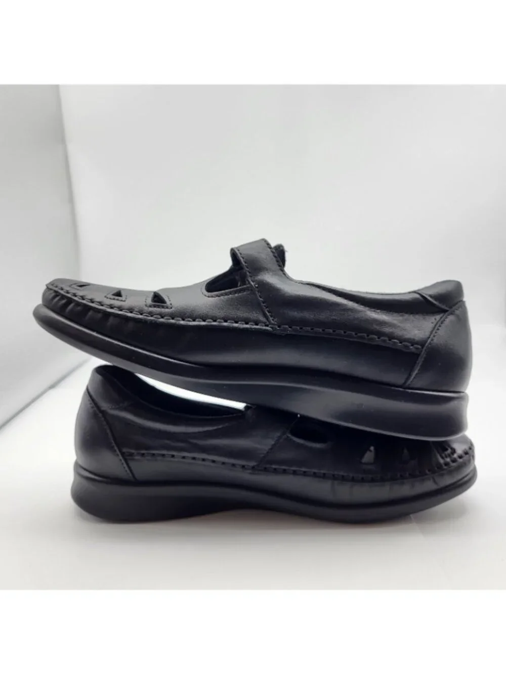 SAS Roamer Women 7.5 N Narrow Black Leather Tripad Comfort Cutout Mary Jane Shoe